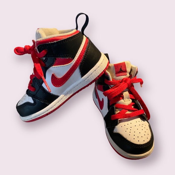 Nike - Air Jordan 1 TD Mid Very Berry Black Red White Size 7C Toddler KIDS - Picture 2 of 11
